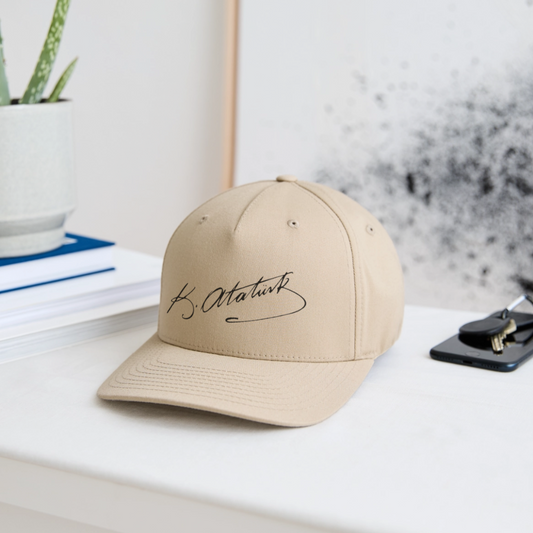 Die exklusive Atatürk Signature Flexfit Cap - Khaki