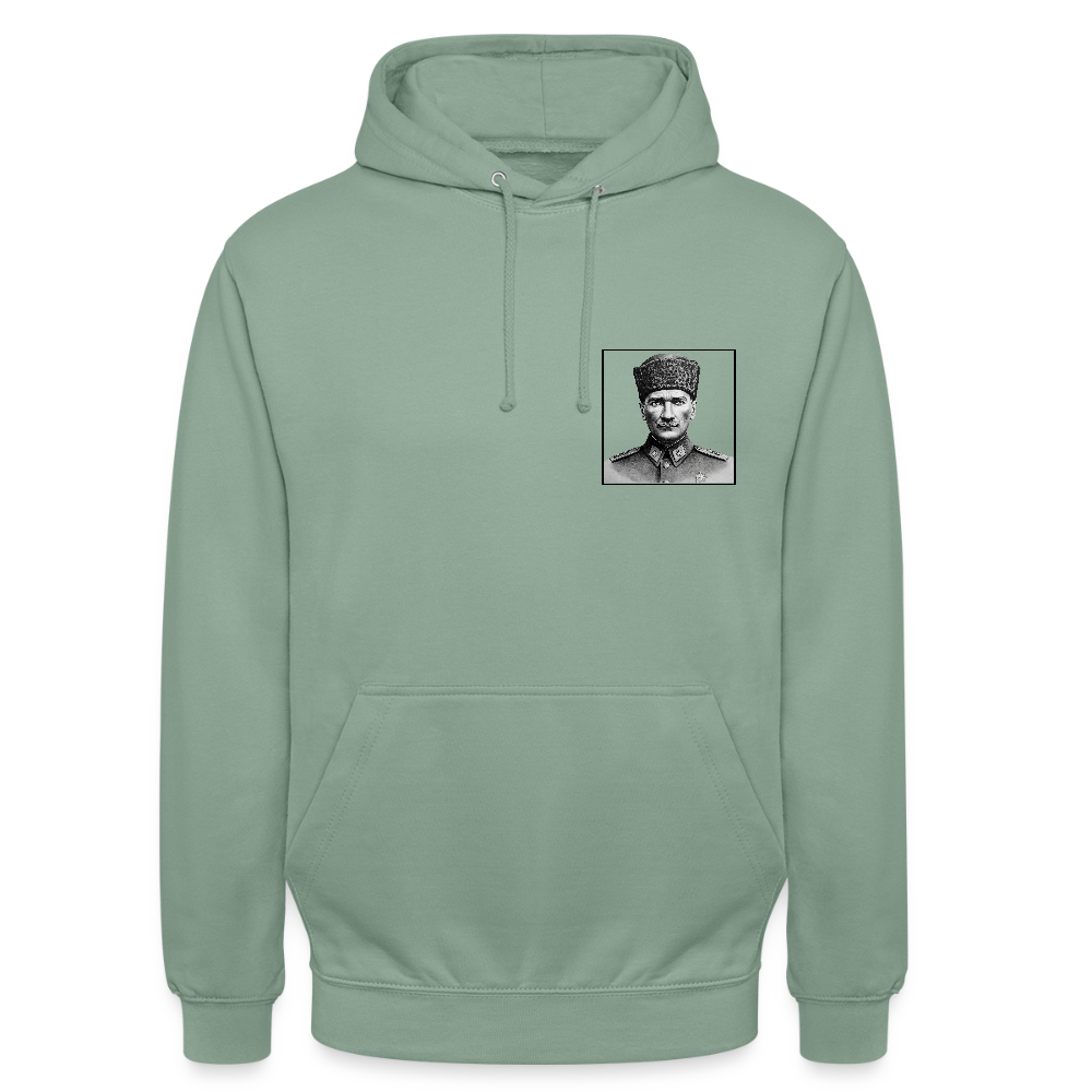 Atatürk Heritage Hoodie – Stolz. Stil. Geschichte. - steel green